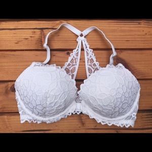 PINK Victoria’s Secret - White Razor Back Bra 36D